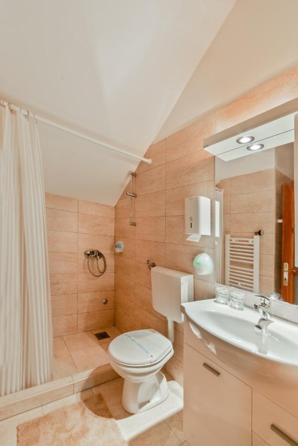 Dumalux Apartment スボティツァ エクステリア 写真