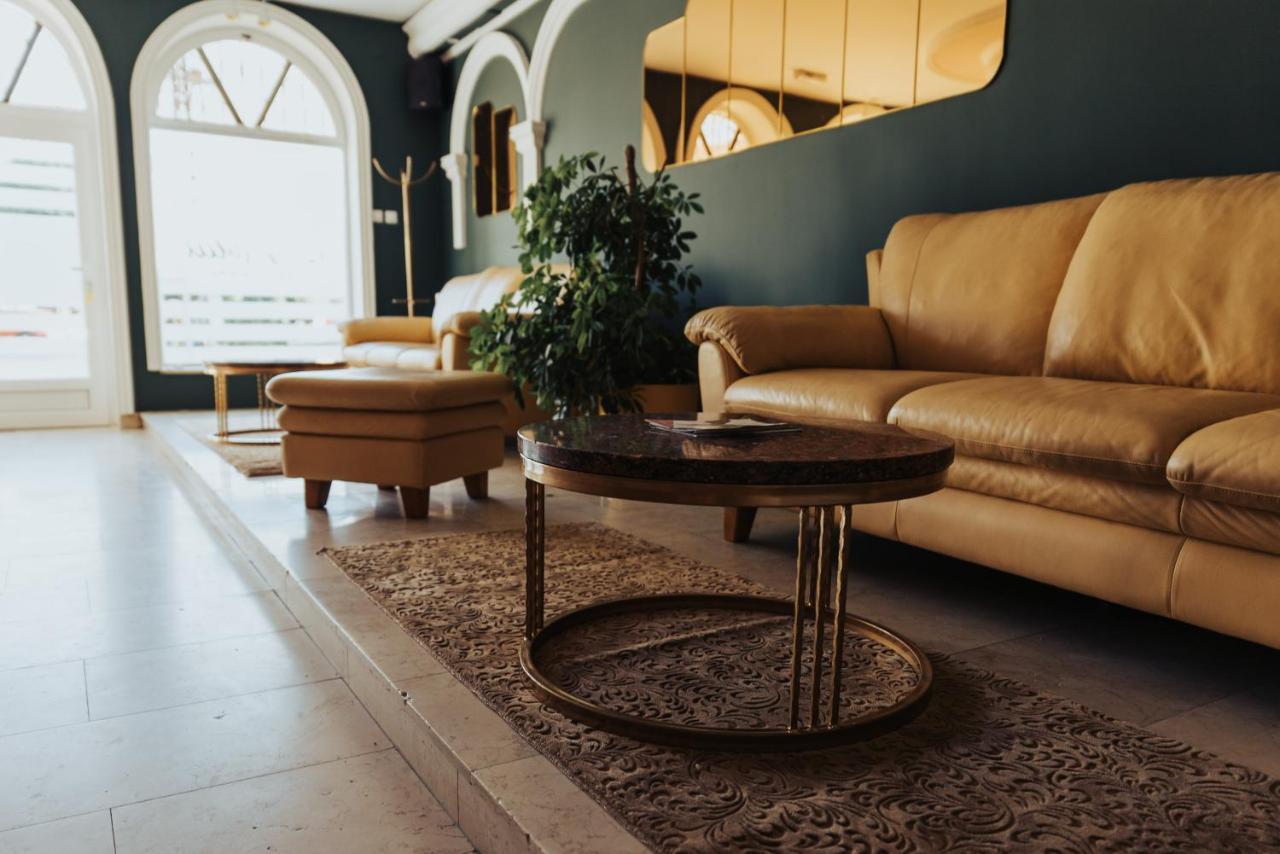 Dumalux Apartment スボティツァ エクステリア 写真