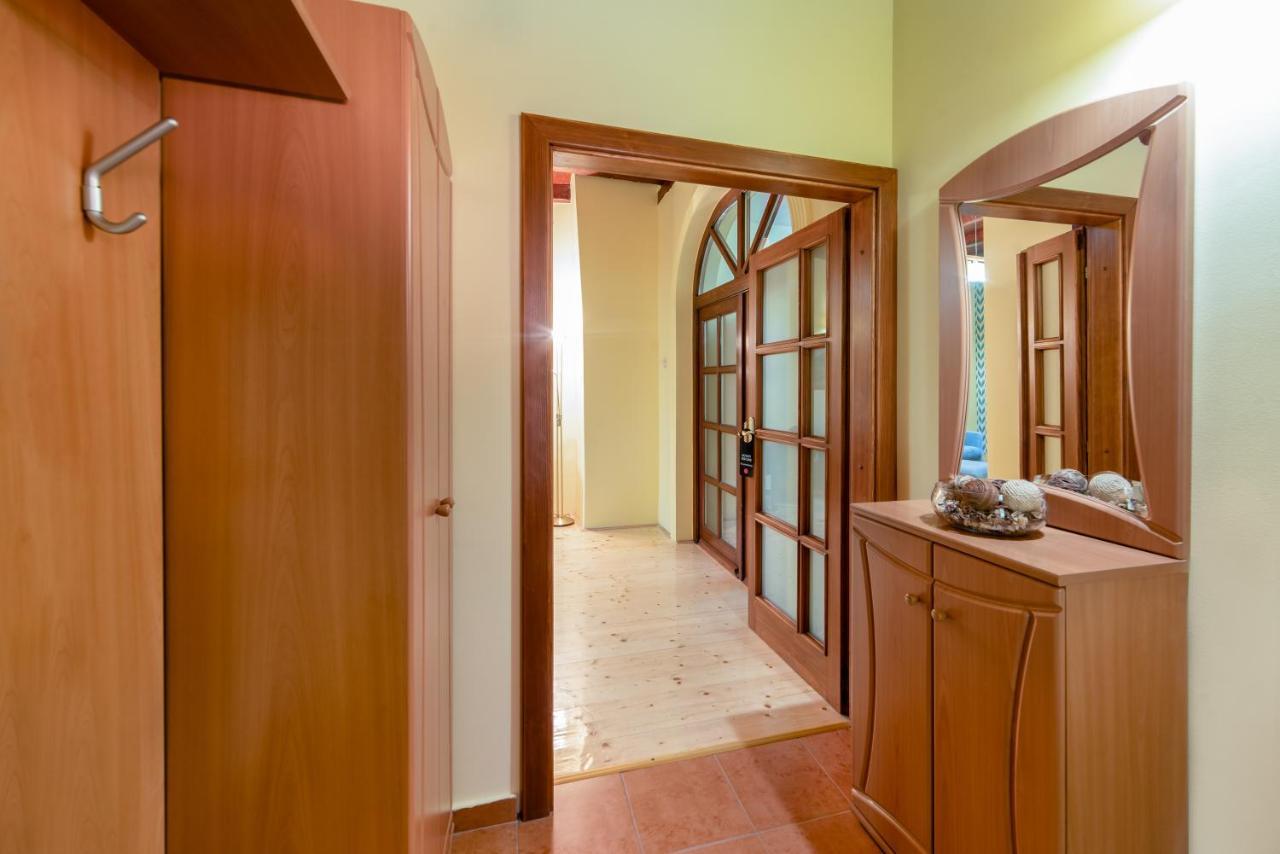 Dumalux Apartment スボティツァ エクステリア 写真